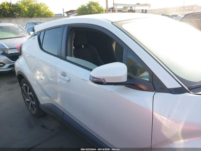 JTNKHMBX4M1126585 Toyota C-HR XLE