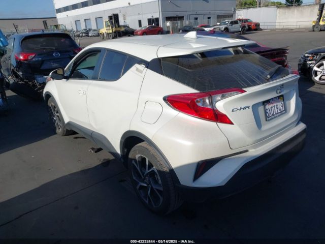 JTNKHMBX4M1126585 Toyota C-HR XLE