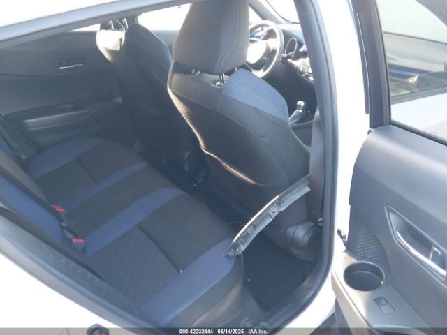 JTNKHMBX4M1126585 Toyota C-HR XLE