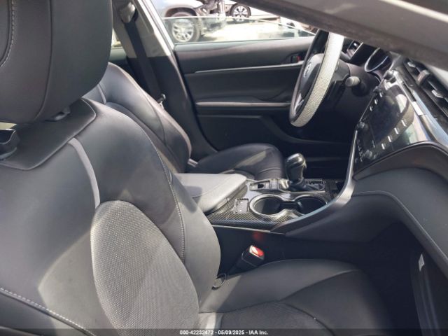2019 TOYOTA CAMRY 4T1B61HK3KU761745 Photo 4