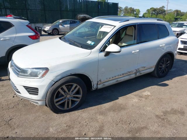 2015 VOLKSWAGEN TOUAREG WVGEF9BP2FD001506 Photo 1