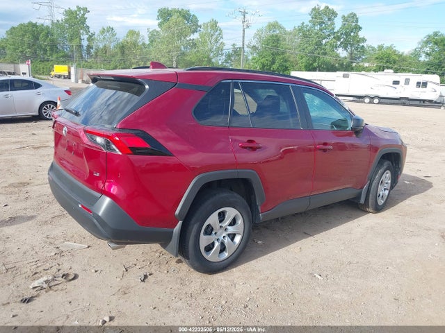 2T3H1RFV8KW052918 Toyota RAV4 LE