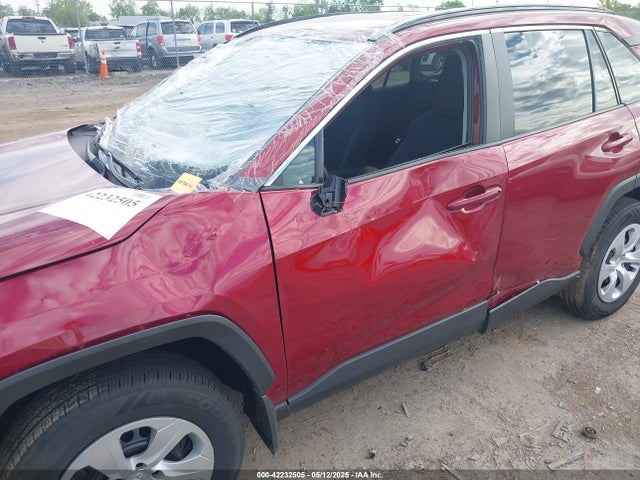 2T3H1RFV8KW052918 Toyota RAV4 LE