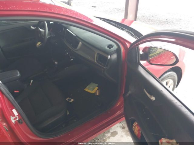 3KPA24AB7JE097051 KIA RIO S