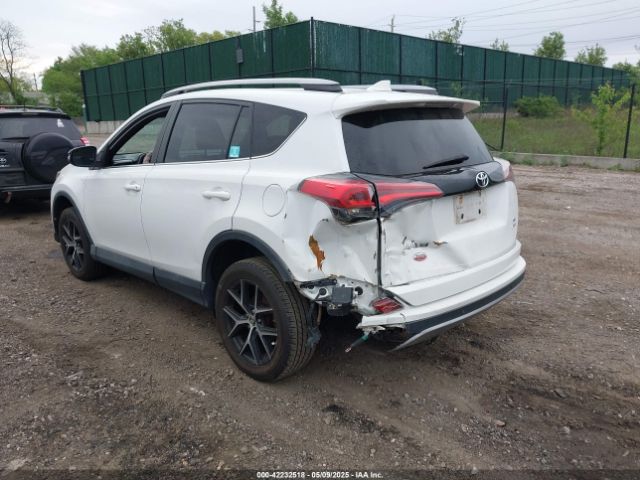 2T3JFREV3HW695013 Toyota RAV4 SE