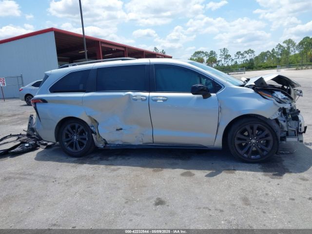 5TDXRKEC8PS154367 Toyota Sienna Xse