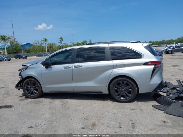5TDXRKEC8PS154367 Toyota Sienna Xse