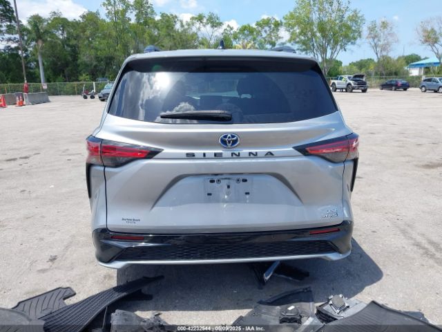 5TDXRKEC8PS154367 Toyota Sienna Xse