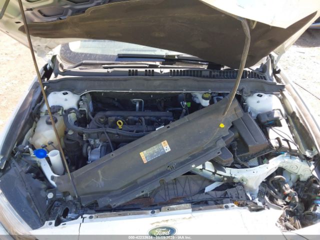 3FA6P0H7XHR415299 Ford FUSION SE