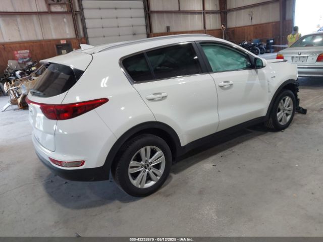 KNDPMCAC2K7602650 KIA Sportage Lx