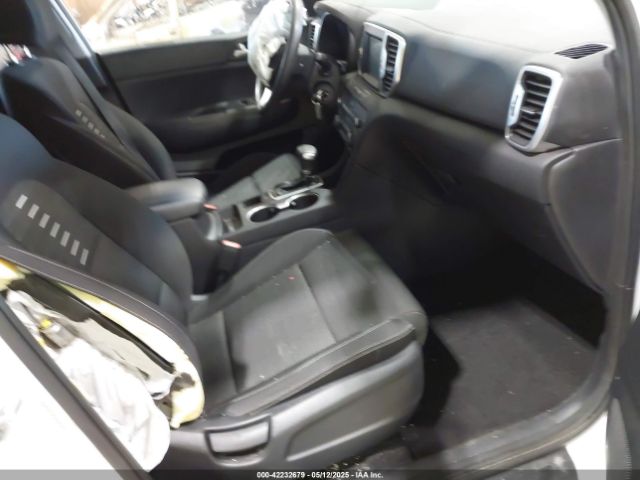 KNDPMCAC2K7602650 KIA Sportage Lx