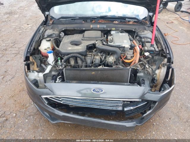 3FA6P0RU3JR154012 Ford Fusion Hybrid Titanium