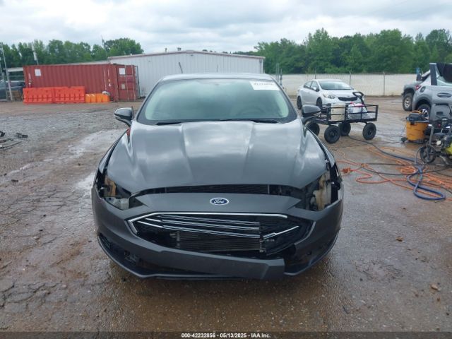 3FA6P0RU3JR154012 Ford Fusion Hybrid Titanium