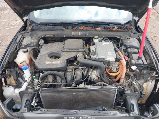 3FA6P0RU3JR154012 Ford Fusion Hybrid Titanium