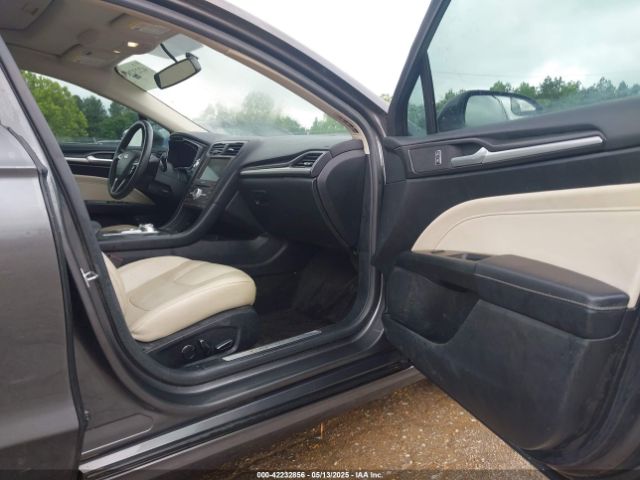 3FA6P0RU3JR154012 Ford Fusion Hybrid Titanium