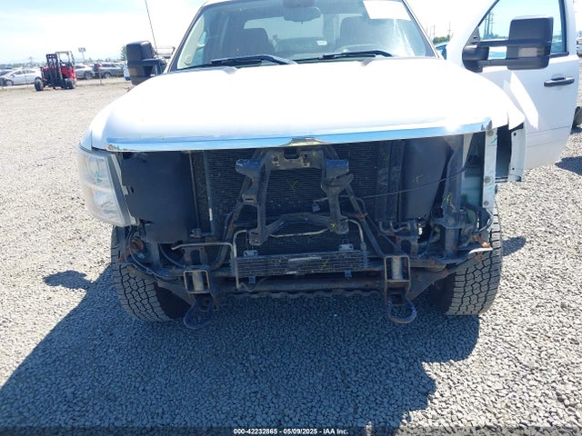 1GC1KXCG8EF144903 Chevrolet Silverado 2500hd Lt