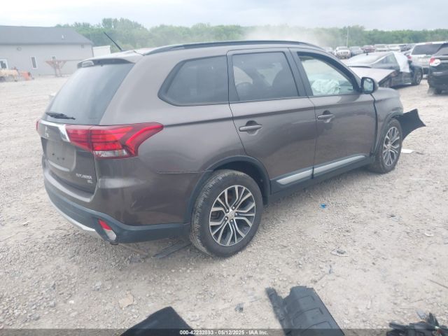 2016 MITSUBISHI OUTLANDER JA4AZ3A34GZ017940 Photo 3
