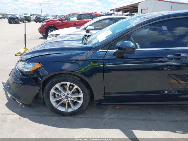 3FA6P0HD7LR135533 Ford 2020