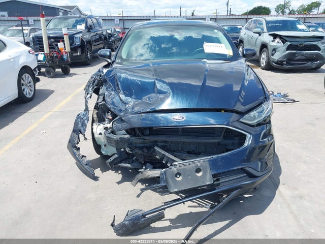 3FA6P0HD7LR135533 Ford 2020