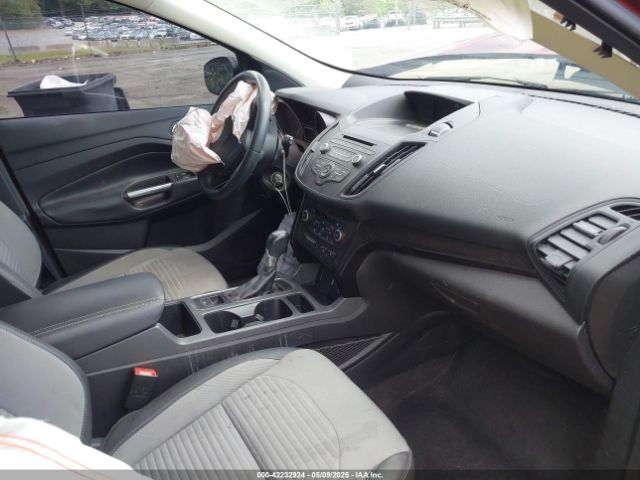1FMCU0GD8JUB03554 Ford ESCAPE SE