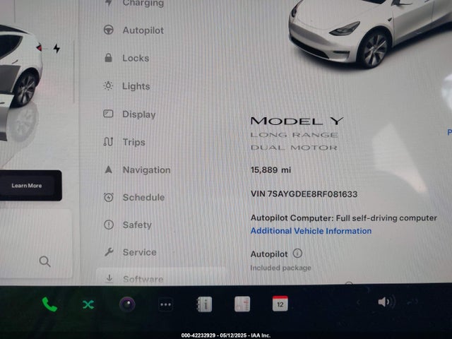 Tesla Model Y Long Range Dual Motor All-wheel Drive 2024 7SAYGDEE8RF081633 Image 15