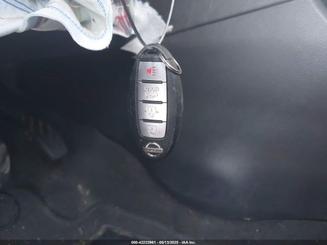 3N1CN8DV6LL915030 Nissan Versa S Xtronic Cvt