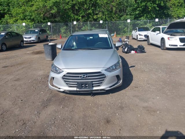KMHD84LF6HU063864 Hyundai ELANTRA SE
