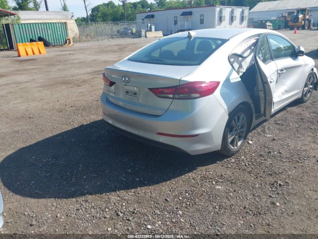 KMHD84LF6HU063864 Hyundai ELANTRA SE