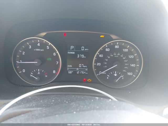 KMHD84LF6HU063864 Hyundai ELANTRA SE