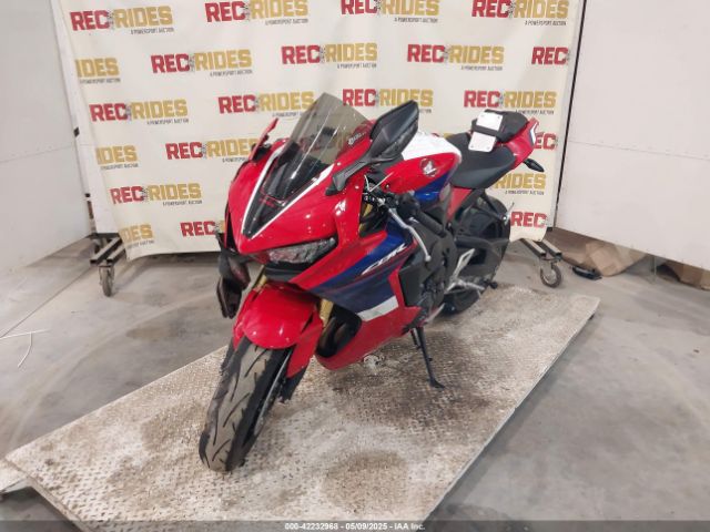 2024 HONDA CBR1000 JH2SC7717RK700145 Photo 1