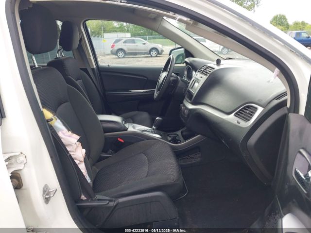 3C4PDCBBXKT738042 Dodge JOURNEY SE