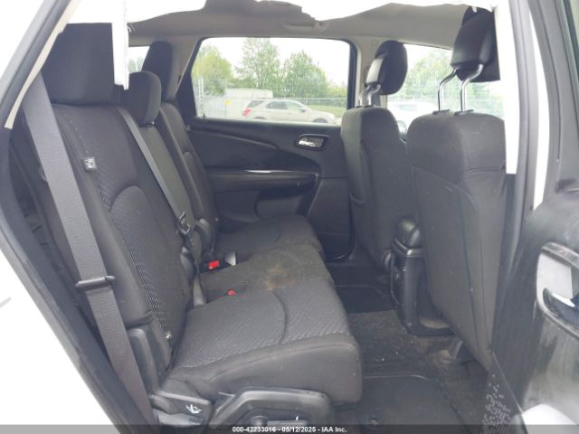 3C4PDCBBXKT738042 Dodge JOURNEY SE