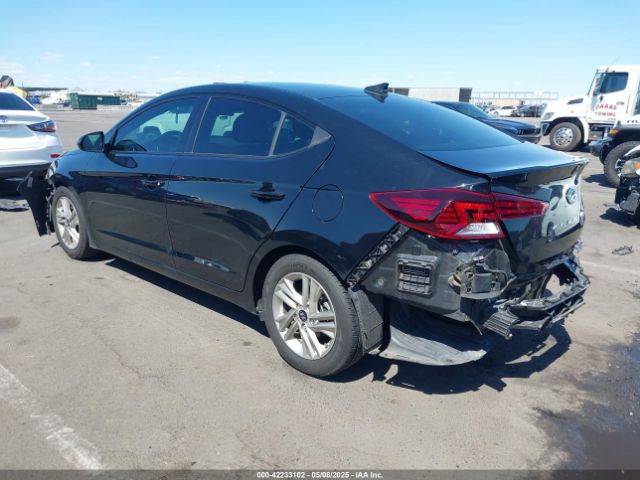 5NPD84LFXKH411493 Hyundai ELANTRA SEL