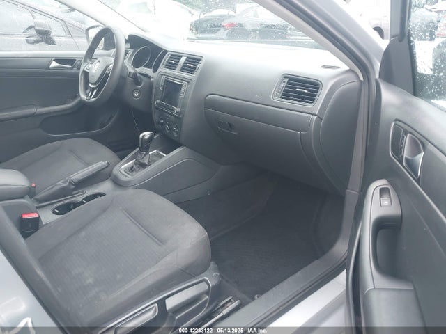 3VW267AJ8GM209126 Volkswagen Jetta 1.4t S
