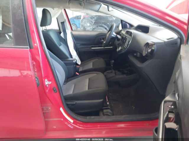 JTDKDTB38J1616269 Toyota Prius C Two