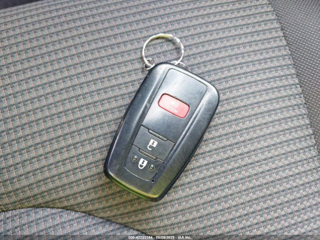 5TDCZRAH1NS103623 Toyota Highlander L