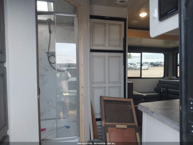 4YDT22R28MV506558 Keystone keystone