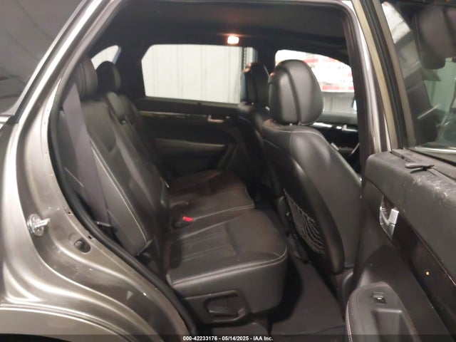 5XYKWDA70EG452266 KIA Sorento Limited V6