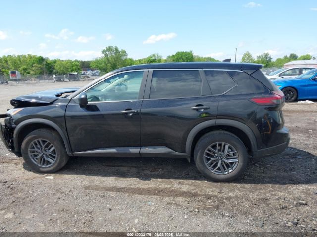 5N1BT3AB4RC693227 Nissan Rogue S Intelligent Awd
