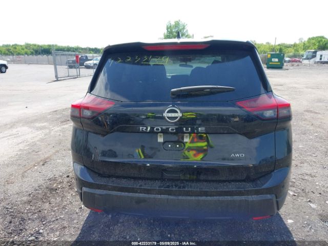 5N1BT3AB4RC693227 Nissan Rogue S Intelligent Awd