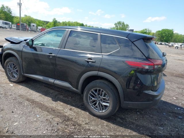 5N1BT3AB4RC693227 Nissan Rogue S Intelligent Awd