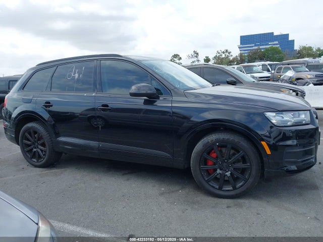 Audi Q7 2.0t Premium 2018 WA1LHAF71JD021489 Image 13