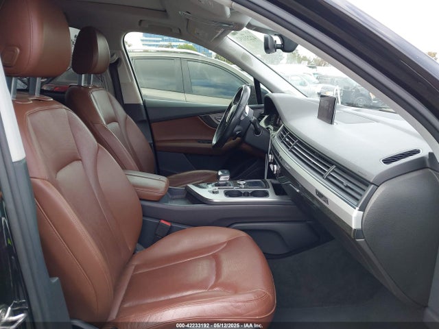 Audi Q7 2.0t Premium 2018 WA1LHAF71JD021489 Image 5