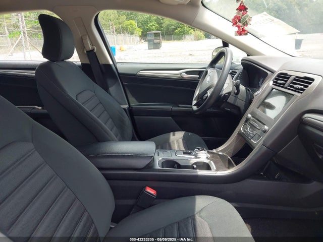 3FA6P0HDXJR145387 Ford FUSION SE