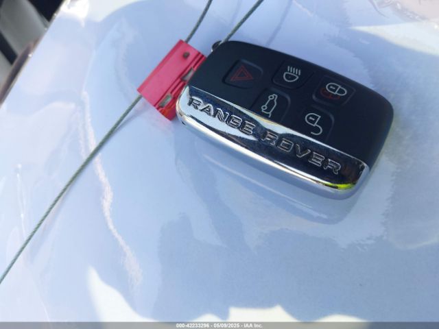 SALYL2RN1JA709853 Land Rover Range Rover Velar D180 Se R-dynamic