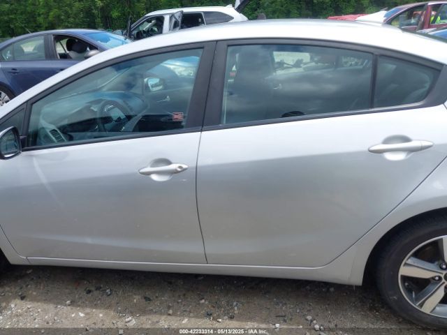 3KPFL4A7XJE249743 KIA FORTE LX