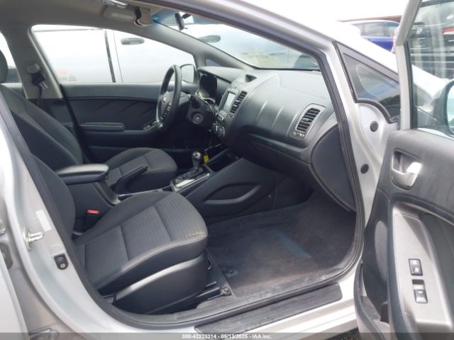3KPFL4A7XJE249743 KIA FORTE LX