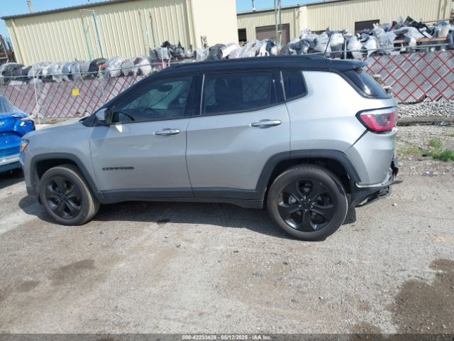 3C4NJDBB0JT321078 Jeep Compass Altitude 4x4