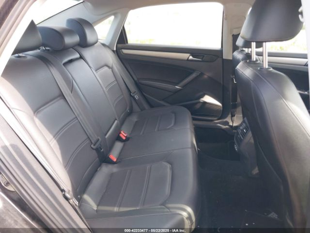 1VWSA7A34NC002411 Volkswagen Passat 2.0t Se