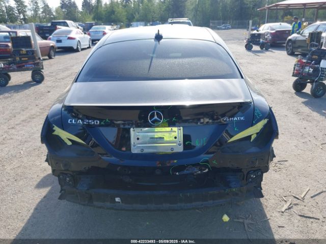 WDDSJ4GB9KN721403 Mercedes-Benz CLA 250 4MATIC
